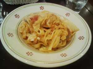 カニとキャベツのパスタ